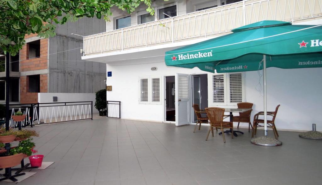 Apartments Corluka Baška Voda Exterior foto